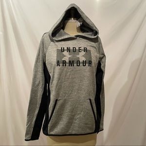 Under Armour Sweatshirt